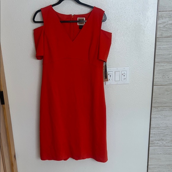 Nue by Shani Dresses & Skirts - Nue by Shani NWT Dress size 14